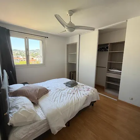 Trois Pieces Spacieux A Apartment